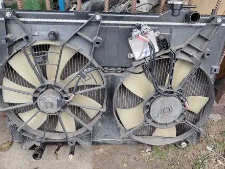 Радиатор охлаждения от двигателя 3.0м3 за 60 000 тг. в Алматы – фото 2