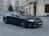 Lexus ES 350 2021 года за 17 500 000 тг. в Алматы – фото 2