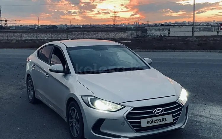 Hyundai Elantra 2018 года за 8 000 000 тг. в Актау