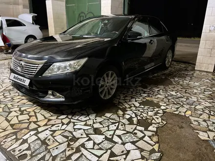 Toyota Camry 2014 года за 7 000 000 тг. в Шымкент – фото 10