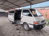 Toyota Hiace 2001 года за 5 000 000 тг. в Алматы