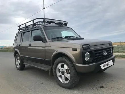 ВАЗ (Lada) Lada 2131 (5-ти дверный) 2016 года за 3 600 000 тг. в Атырау – фото 2