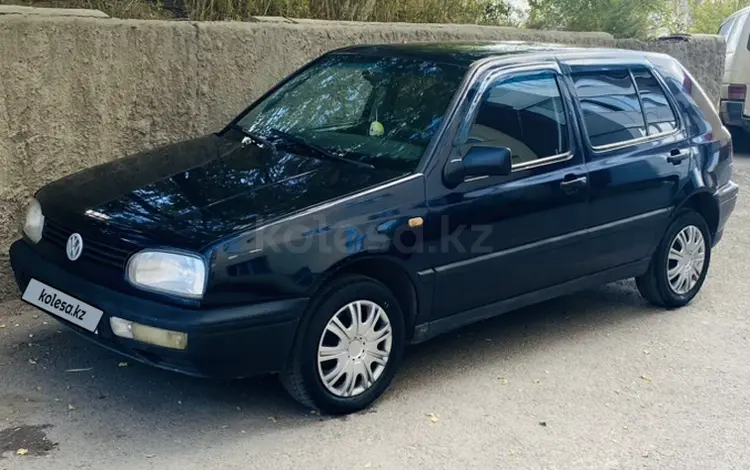 Volkswagen Golf 1997 годаүшін1 400 000 тг. в Караганда