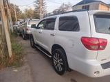 Toyota Sequoia 2008 годаүшін14 600 000 тг. в Алматы – фото 2