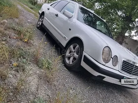 Mercedes-Benz E 280 1996 года за 1 900 000 тг. в Атбасар – фото 3