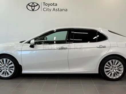 Toyota Camry Prestige 2018 года за 12 850 000 тг. в Астана – фото 3