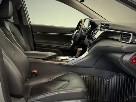 Toyota Camry Prestige 2018 года за 12 850 000 тг. в Астана – фото 6