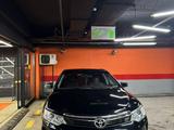 Toyota Camry 2015 года за 11 500 000 тг. в Алматы – фото 2