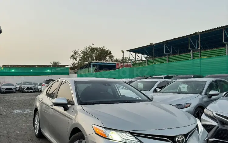 Toyota Camry 2020 года за 9 000 000 тг. в Жанаозен