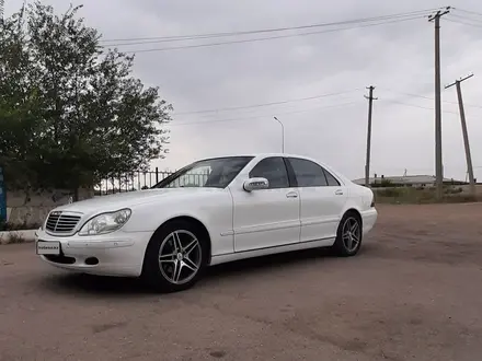 Mercedes-Benz S 320 2001 года за 4 900 000 тг. в Астана