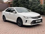 Toyota Camry 2015 года за 12 500 000 тг. в Алматы – фото 2