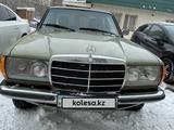 Mercedes-Benz E 230 1983 года за 3 500 000 тг. в Астана – фото 2