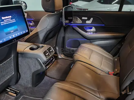 Mercedes-Benz GLS 580 4MATIC 2023 года за 40 000 000 тг. в Алматы – фото 15