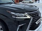 Lexus LX 570 2017 годаүшін50 500 000 тг. в Актобе – фото 2