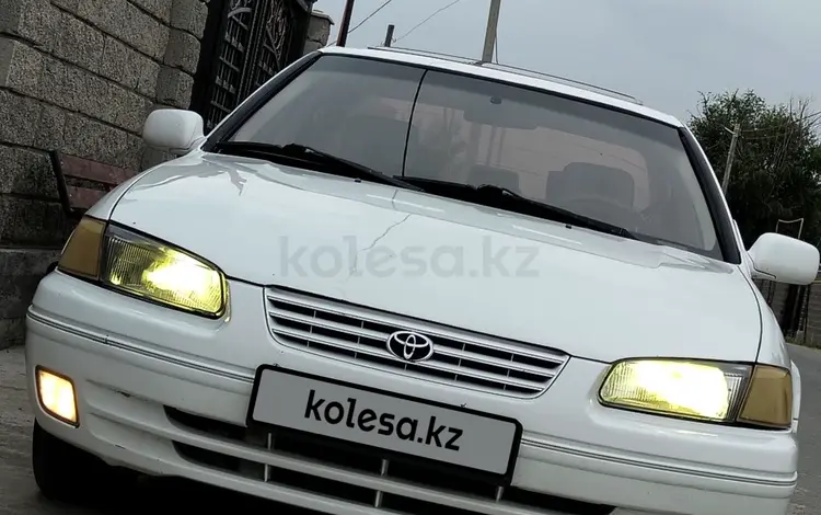 Toyota Camry 1998 годаүшін2 800 000 тг. в Тараз