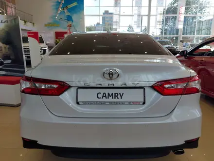 Toyota Camry Comfort 2022 года за 20 570 000 тг. в Костанай – фото 7