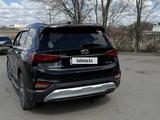 Hyundai Santa Fe 2019 годаүшін10 000 000 тг. в Караганда