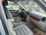 Volkswagen Touareg 2004 года за 5 500 000 тг. в Астана – фото 5