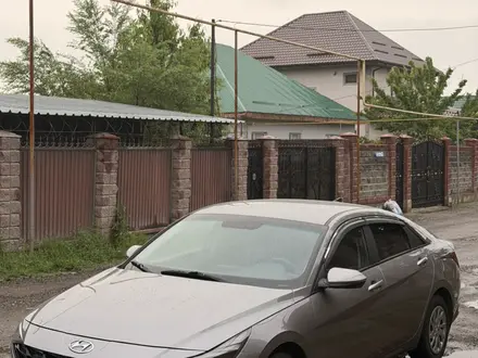Hyundai Elantra 2023 года за 7 500 000 тг. в Алматы – фото 4