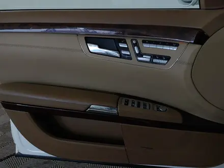 Mercedes-Benz S 600 2006 года за 5 150 000 тг. в Шымкент – фото 26