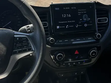 Hyundai Accent 2020 года за 5 500 000 тг. в Актау – фото 2