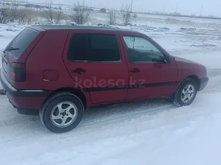 Volkswagen Golf 1995 года за 800 000 тг. в Астана – фото 2