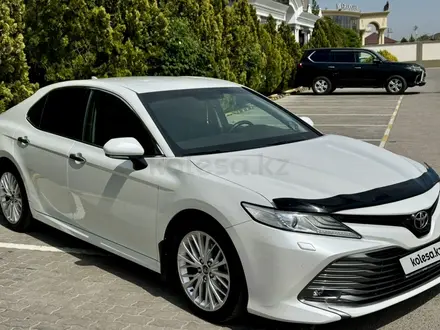 Toyota Camry 2019 года за 14 700 000 тг. в Актау