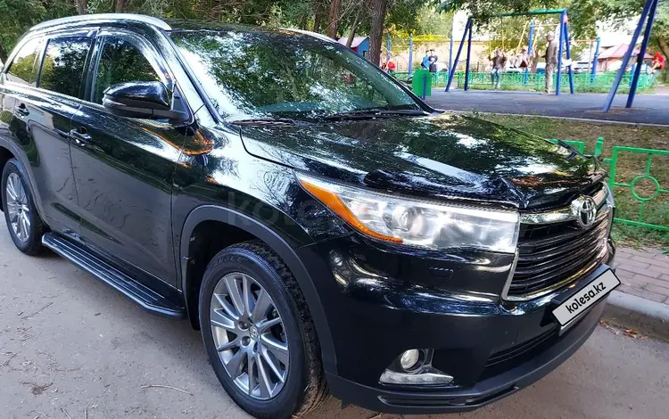 Toyota Highlander 2015 годаүшін18 499 000 тг. в Усть-Каменогорск