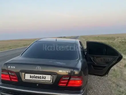 Mercedes-Benz E 320 2002 года за 4 000 000 тг. в Актау – фото 9