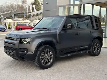 Land Rover Defender 2023 года за 57 700 000 тг. в Алматы