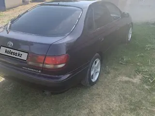 Toyota Carina E