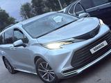 Toyota Sienna 2021 года за 17 500 000 тг. в Алматы