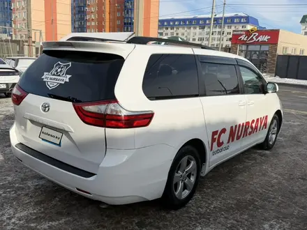 Toyota Sienna 2015 года за 7 500 000 тг. в Атырау – фото 4