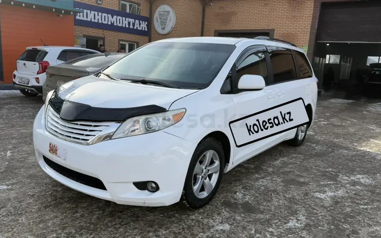 Toyota Sienna 2015 годаүшін7 500 000 тг. в Атырау