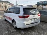 Toyota Sienna 2015 годаfor9 200 000 тг. в Атырау – фото 5