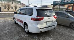 Toyota Sienna 2015 годаfor9 000 000 тг. в Атырау – фото 5