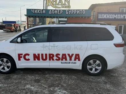 Toyota Sienna 2015 года за 7 500 000 тг. в Атырау – фото 6