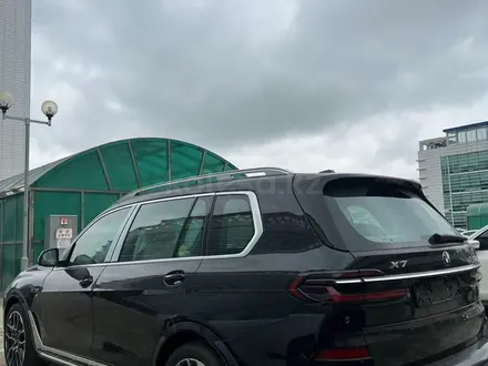 BMW X7 XDrive 40i 2023 года за 53 081 800 тг. в Алматы – фото 5