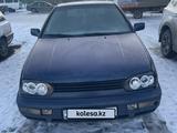 Volkswagen Golf 1994 годаfor1 100 000 тг. в Шахтинск