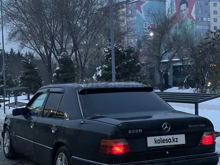 Mercedes-Benz E 200 1992 года за 1 650 000 тг. в Алматы – фото 10