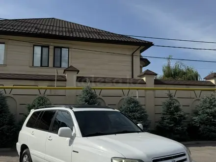 Toyota Highlander 2001 года за 6 400 000 тг. в Алматы – фото 2