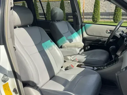 Toyota Highlander 2001 года за 6 400 000 тг. в Алматы – фото 10
