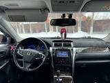 Toyota Camry 2015 года за 9 700 000 тг. в Актобе – фото 4