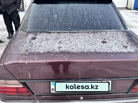 Mercedes-Benz E 230 1991 года за 1 350 000 тг. в Караганда – фото 5