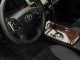 Toyota Camry 2013 годаүшін8 800 000 тг. в Жанаозен – фото 4