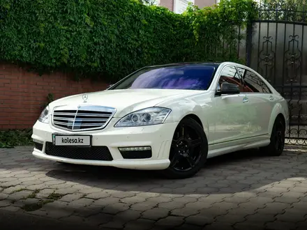 Mercedes-Benz S 500 2007 года за 7 200 000 тг. в Караганда