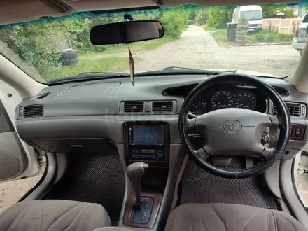 Toyota Camry 1999 года за 2 570 000 тг. в Усть-Каменогорск – фото 11