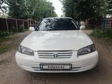 Toyota Camry 1999 года за 2 570 000 тг. в Усть-Каменогорск