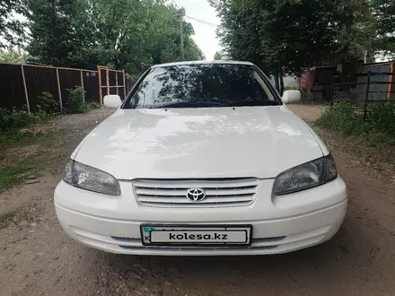 Toyota Camry 1999 года за 2 570 000 тг. в Усть-Каменогорск