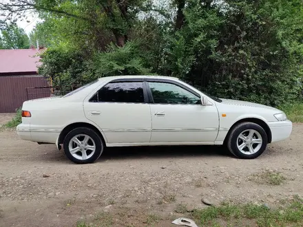 Toyota Camry 1999 года за 2 570 000 тг. в Усть-Каменогорск – фото 7